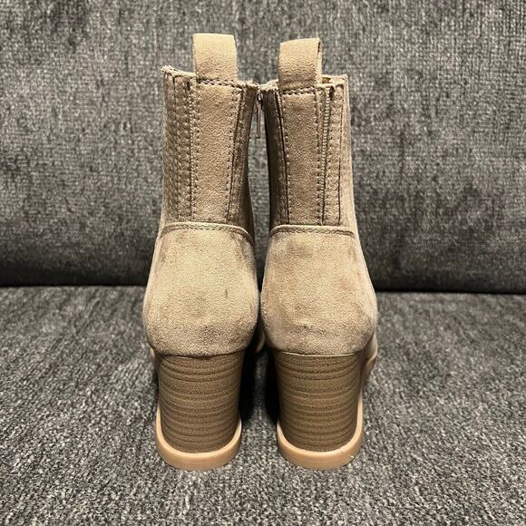 Universal Thread Cypress Winter Wedge Boots Womens 7.5 Taupe Faux Suede Side Zip - Picture 3 of 10